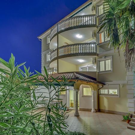 Apartments Villa Maria Crikvenica Dış mekan fotoğraf